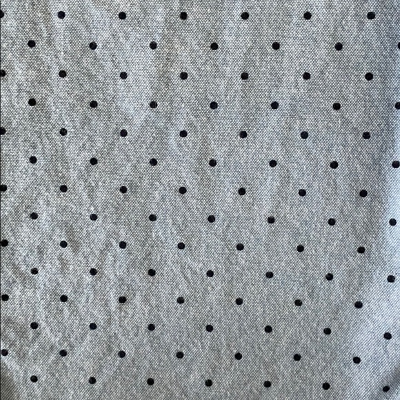 Button down - Picture 2 of 4